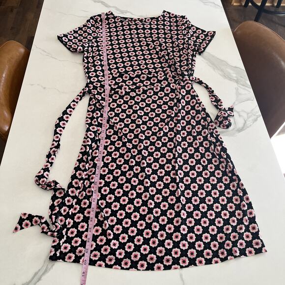 Nine West Women’s Short Sleeve Tie Waist Dress Stretch Size 10 Black Pink Floral - Picture 5 of 9
